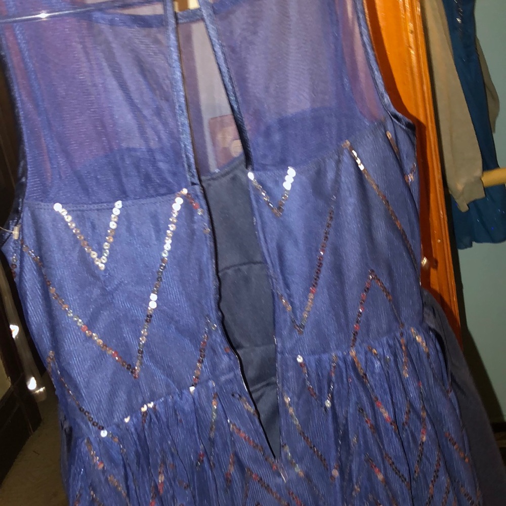 Prom dress - Picture 3 of 3
